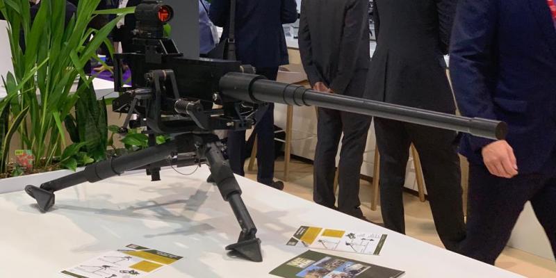 Lightweight Tripod and Multi weapon Softmount at DSEI 2019